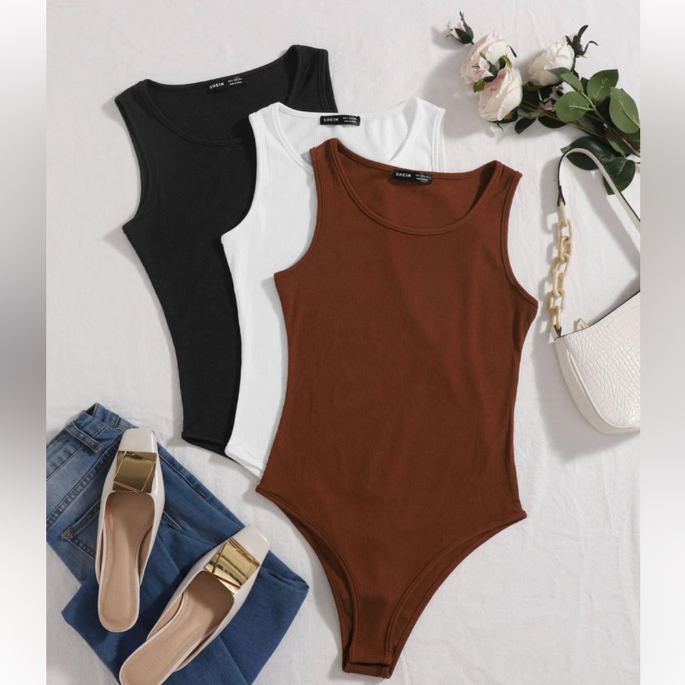 SHEIN Ribbed Knit Bodysuit BLACK AND WHITE (2)